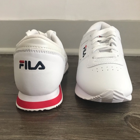 Fila Machu Women’s Sneaker - Picture 4 of 6